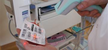 El lector Imager Gryphon ™ de Datalogic garantiza la seguridad del paciente mediante la optimización de la distribución de las muetras de sangre en el hospital UMC St. Radboud en los Países Bajos